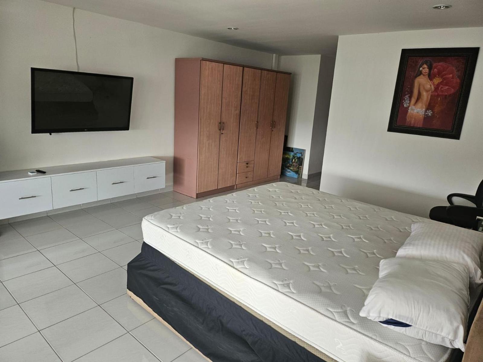 Villa Germania Jomtien Beach Eksteriør billede
